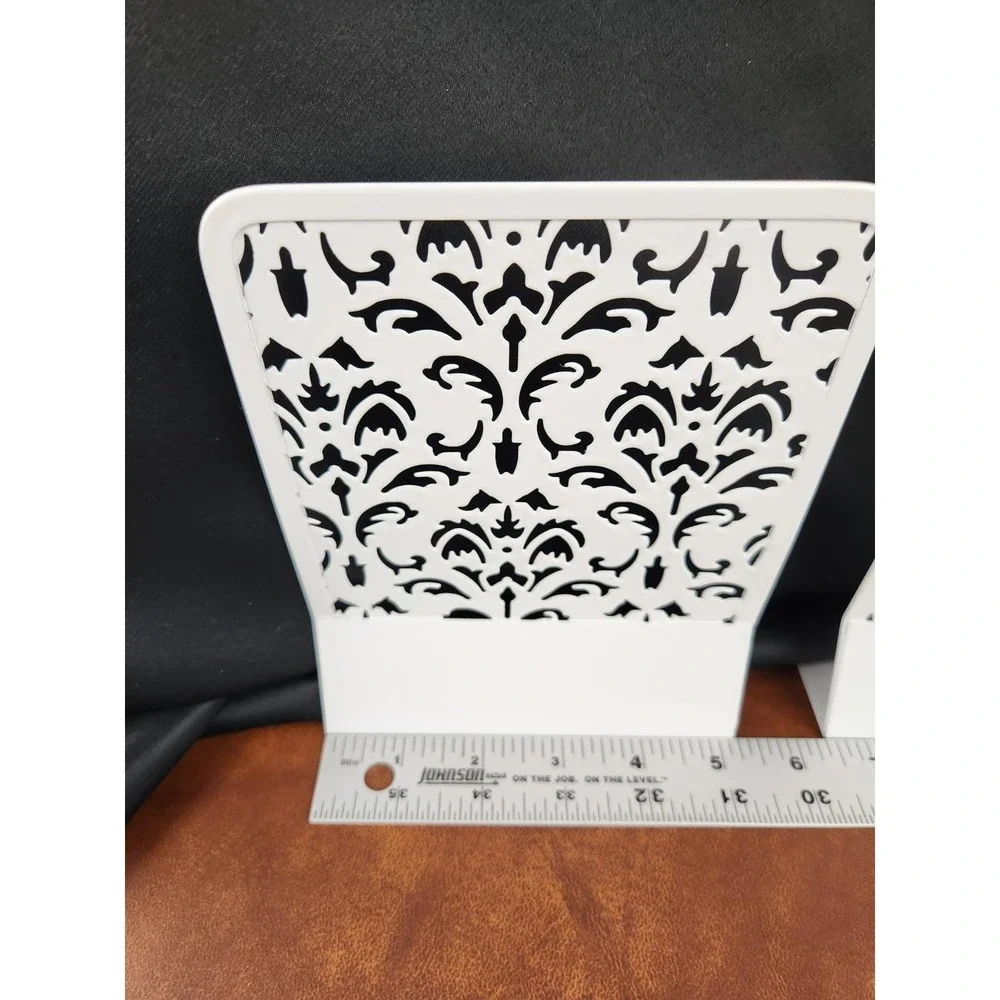 N/A metal bookends